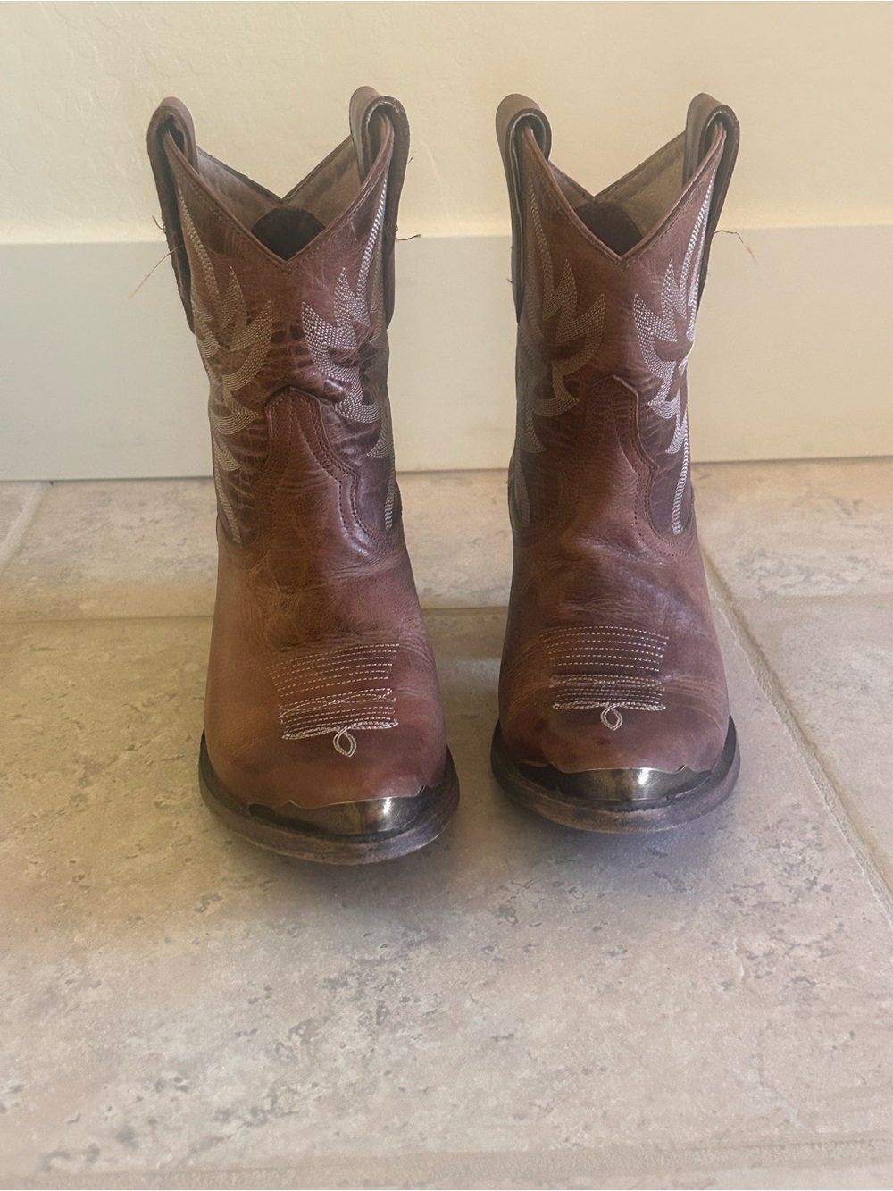 Idyllwind Brown Leather Western Ankle Boots with Metal Toe Caps